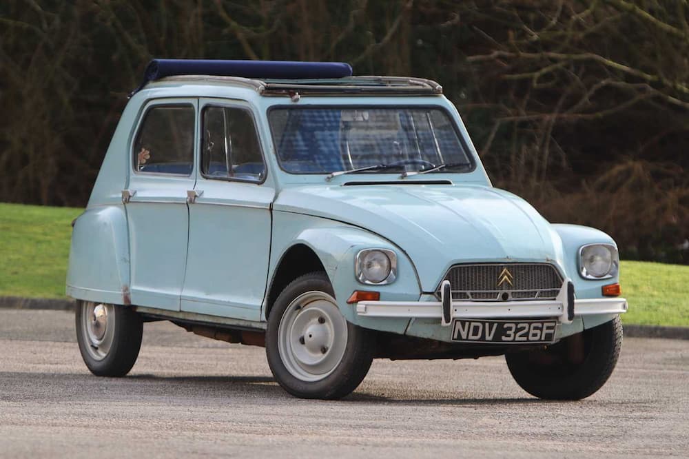Auto Citroen Dyane bleu