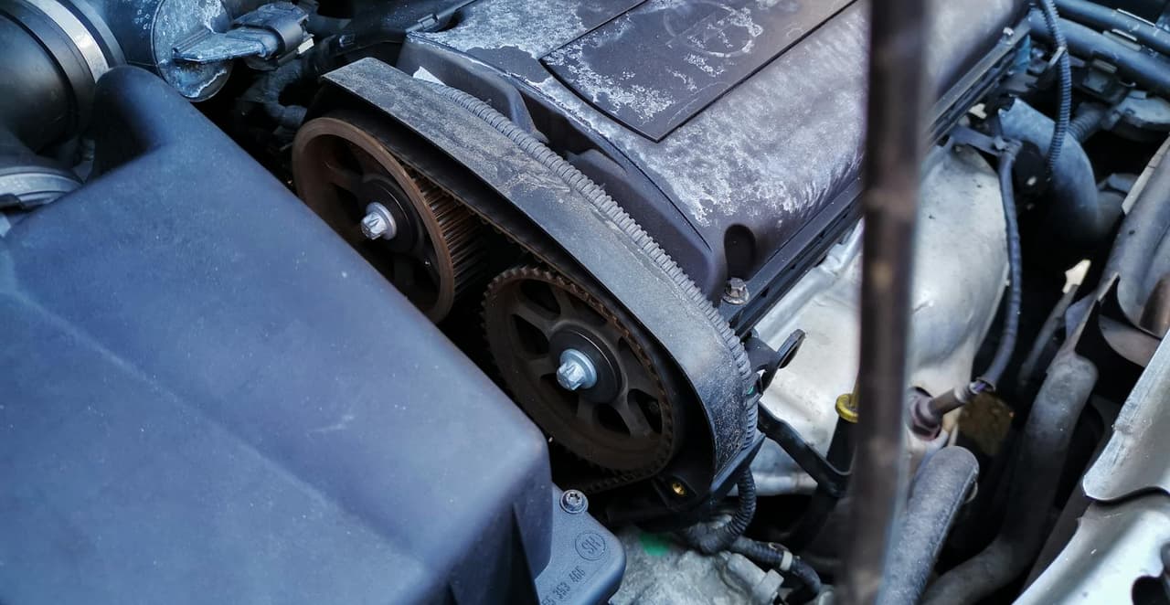 moteur tce 100 chaine ou courroie